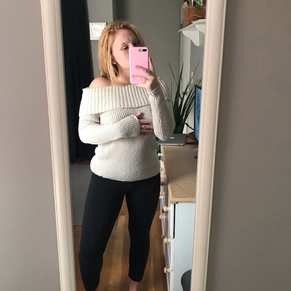 Hollister Off-the-shoulder Sweater!
